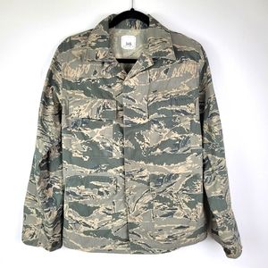 Air Force Military Authentic Camoflauge Jacket Size 34 S